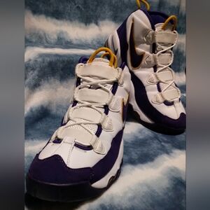 *NIKE* (2016) "Air Max Uptempo"  L.A. Lakers...